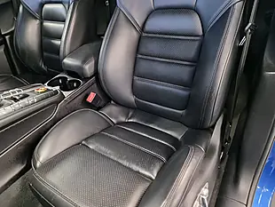 Used 2018 Porsche Macan Blue - Interior and Exterior details 13