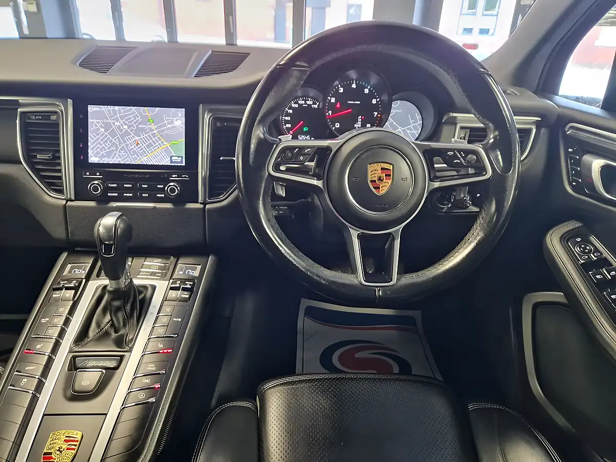 Used 2018 Porsche Macan Blue - Interior and Exterior details 18