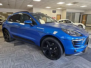 Used 2018 Porsche Macan Blue - Interior and Exterior details 2
