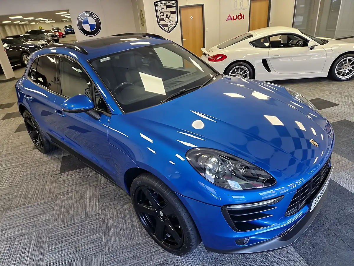 Used 2018 Porsche Macan Blue - Interior and Exterior details 20