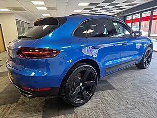 Used 2018 Porsche Macan Blue - Interior and Exterior details 3