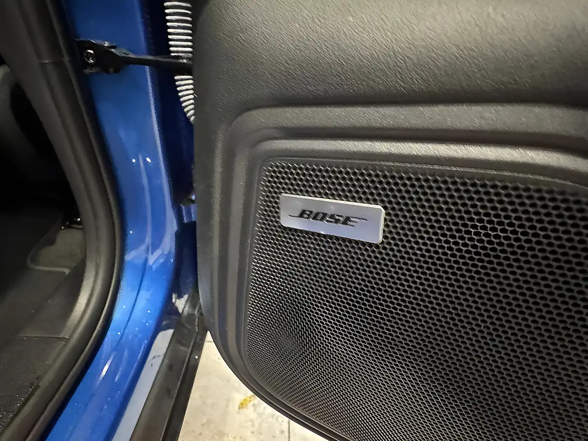 Used 2018 Porsche Macan Blue - Interior and Exterior details 13