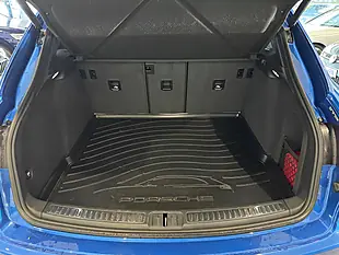 Used 2018 Porsche Macan Blue - Interior and Exterior details 9