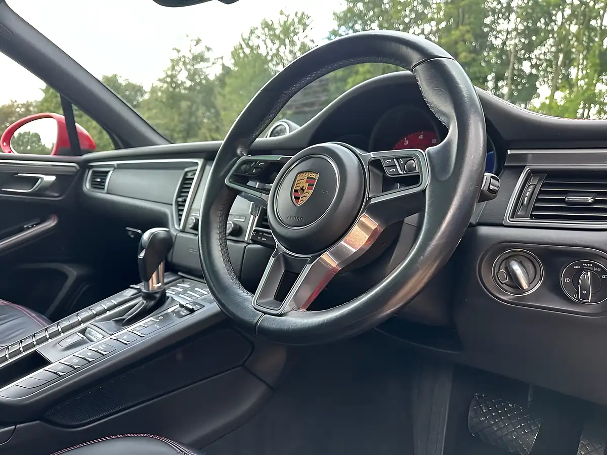 Used 2018 Porsche Macan Gts Carmine Red - Interior and Exterior details 12