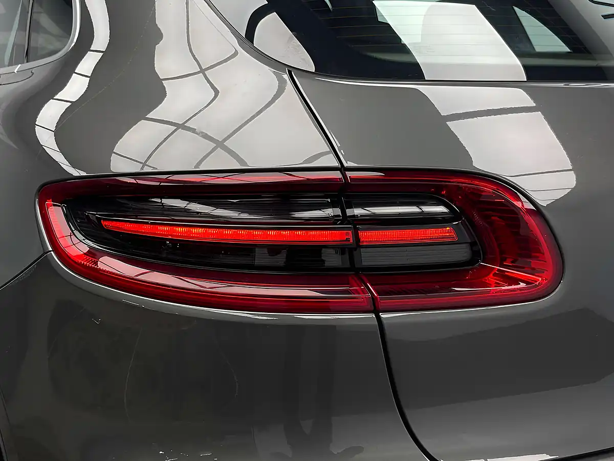 Used 2018 Porsche Macan S Grey - Interior and Exterior details 16