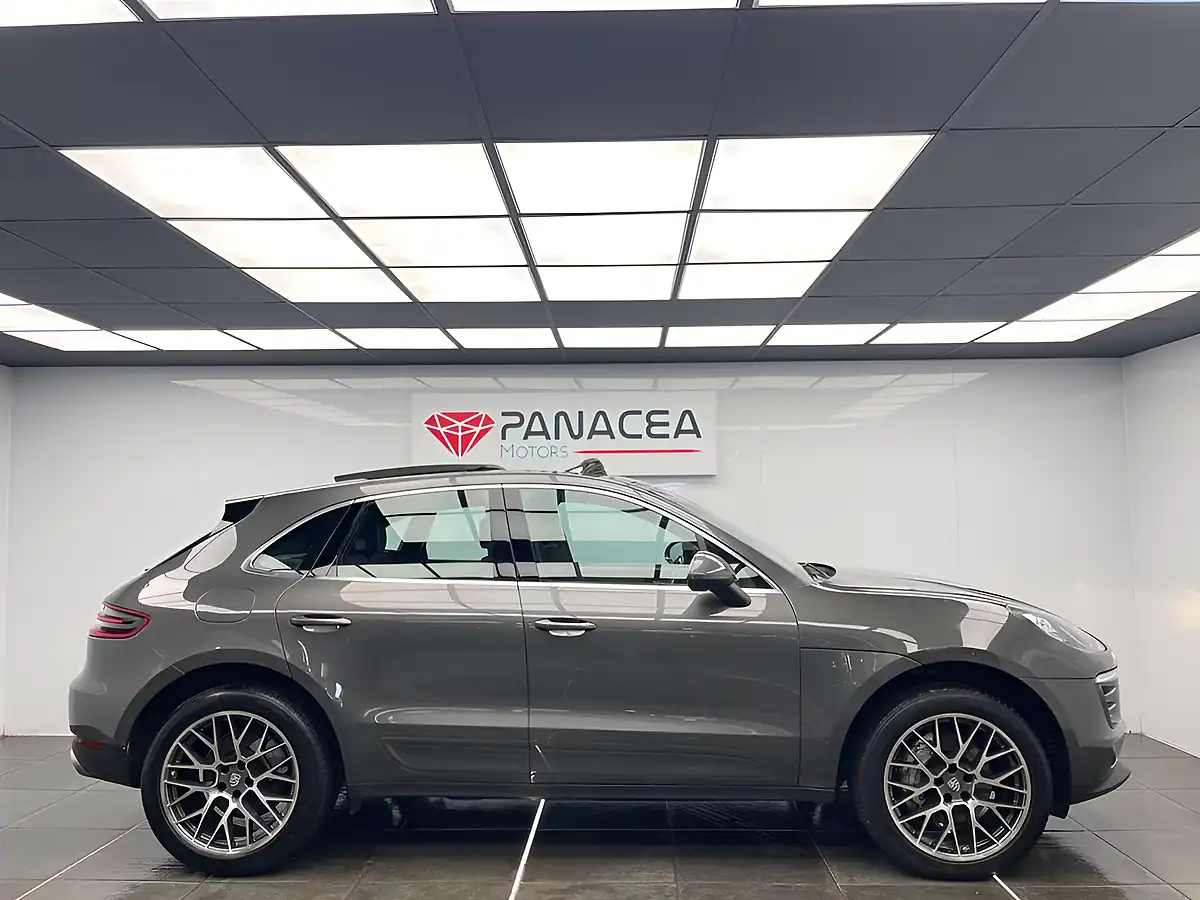 Used 2018 Porsche Macan S Grey - Interior and Exterior details 7