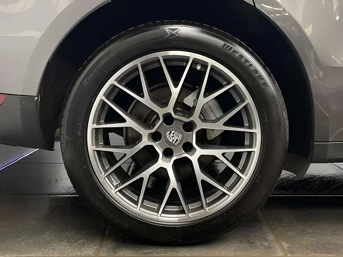 Used 2018 Porsche Macan S Grey - Interior and Exterior details 8