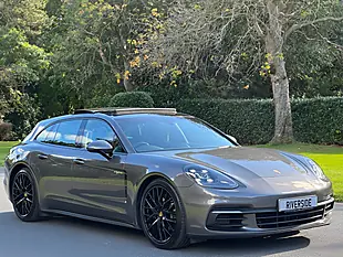 Used 2018 Porsche Panamera 4 Sport Turismo Grey - Interior and Exterior details 5