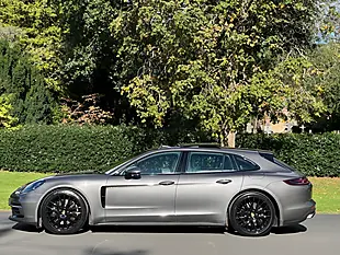 Used 2018 Porsche Panamera 4 Sport Turismo Grey - Interior and Exterior details 9