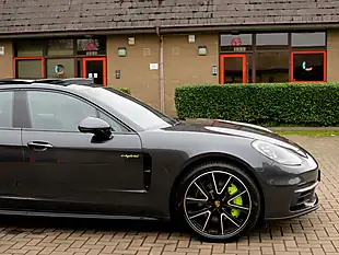 Used 2018 Porsche Panamera Grey - Interior and Exterior details 10
