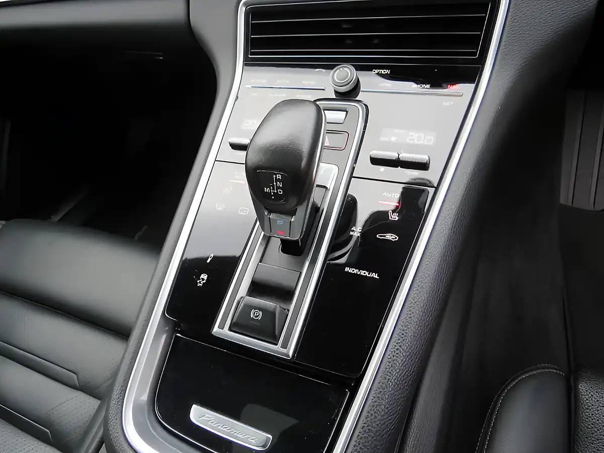 Used 2018 Porsche Panamera Grey - Interior and Exterior details 19
