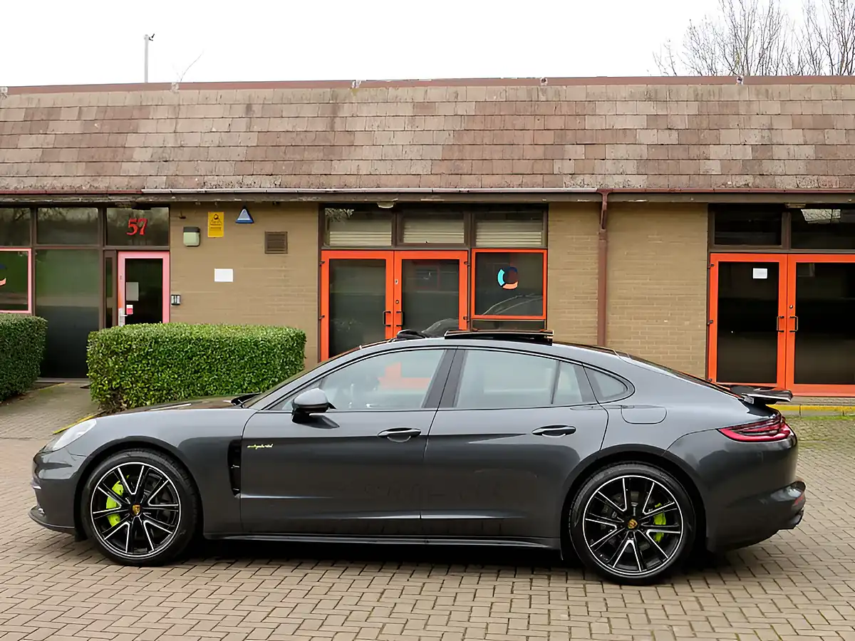 Used 2018 Porsche Panamera Grey - Interior and Exterior details 6