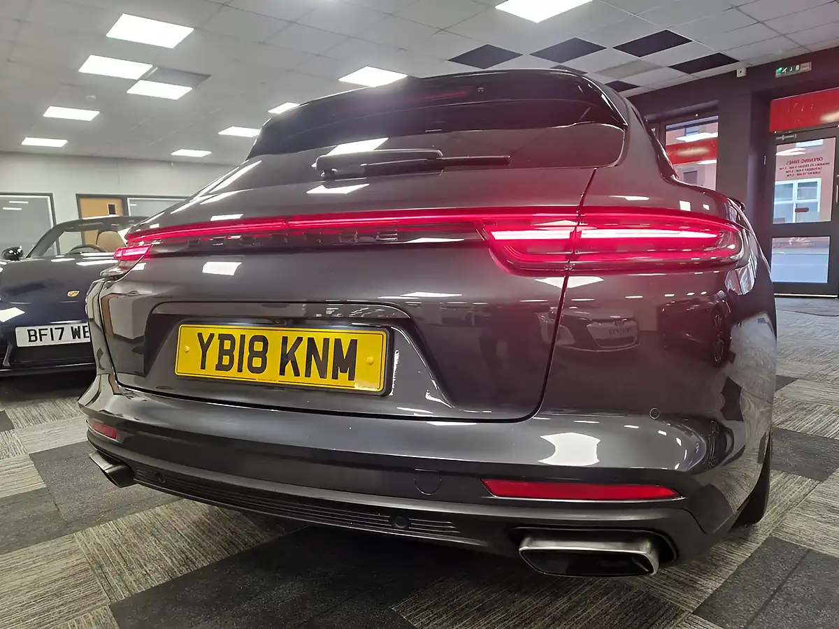 Used 2018 Porsche Panamera Sport Turismo Grey - Interior and Exterior details 10