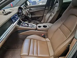 Used 2018 Porsche Panamera Sport Turismo Grey - Interior and Exterior details 18
