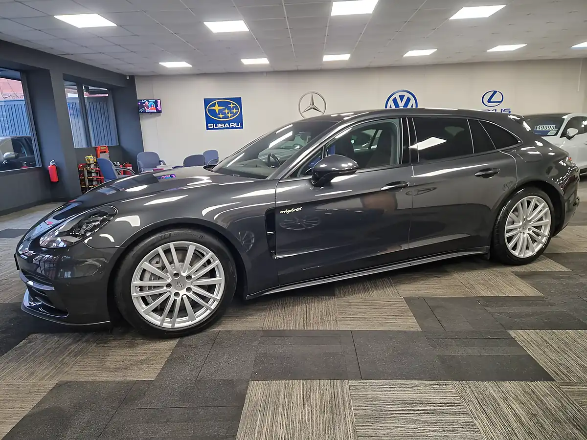 Used 2018 Porsche Panamera Sport Turismo Grey - Interior and Exterior details 5