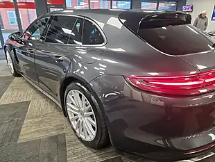Used 2018 Porsche Panamera Sport Turismo Grey - Interior and Exterior details 7