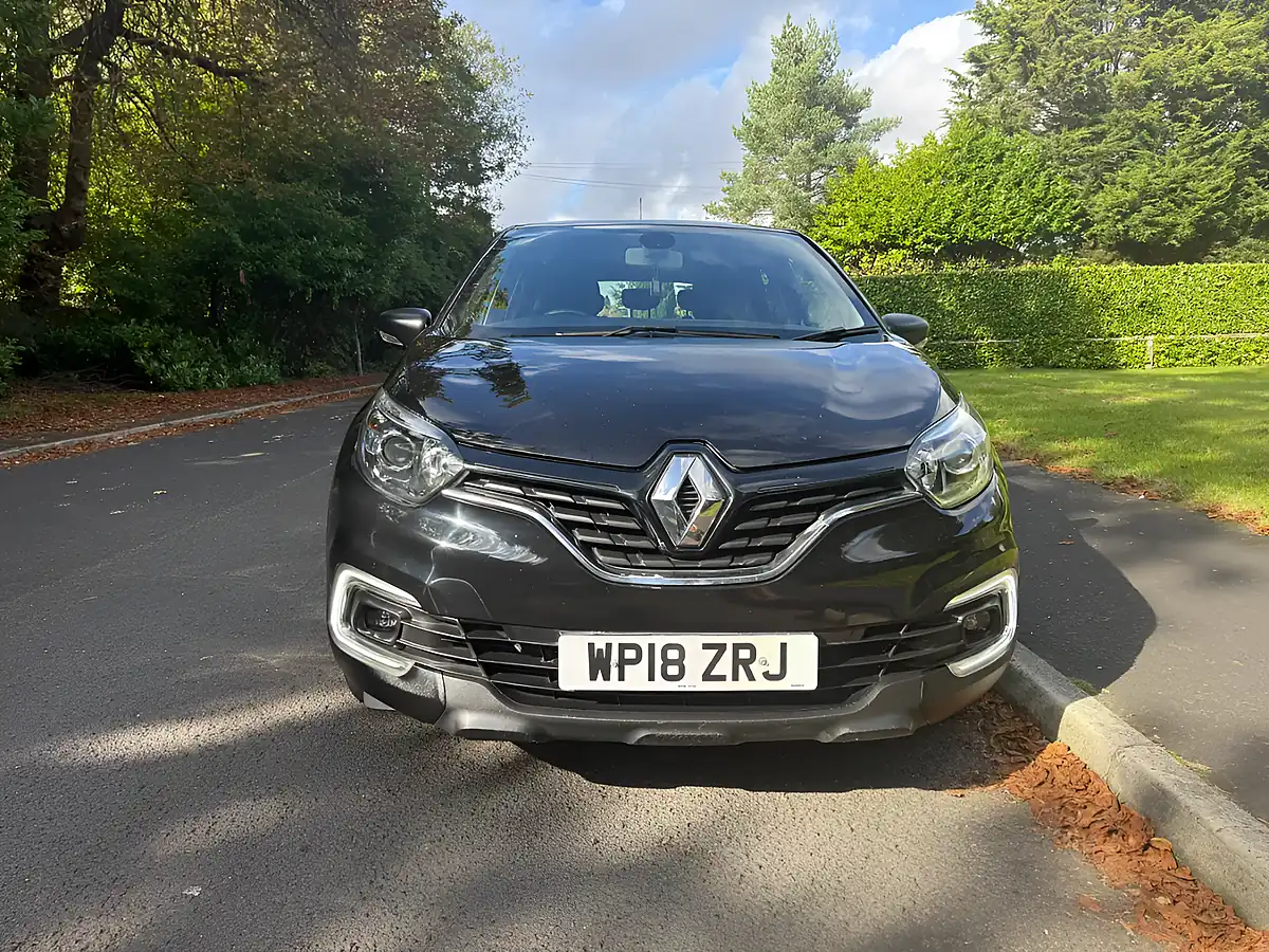 Used 2018 Renault Captur Dynamique Nav Black - Interior and Exterior details 8