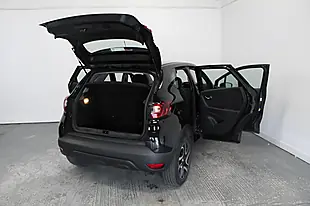 Used 2018 Renault Captur Dynamique Nav Black - Interior and Exterior details 10