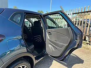Used 2018 Renault Captur Dynamique Nav Blue - Interior and Exterior details 18