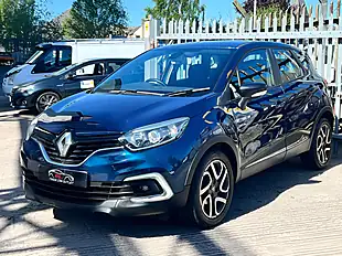 Used 2018 Renault Captur Dynamique Nav Blue - Interior and Exterior details 3