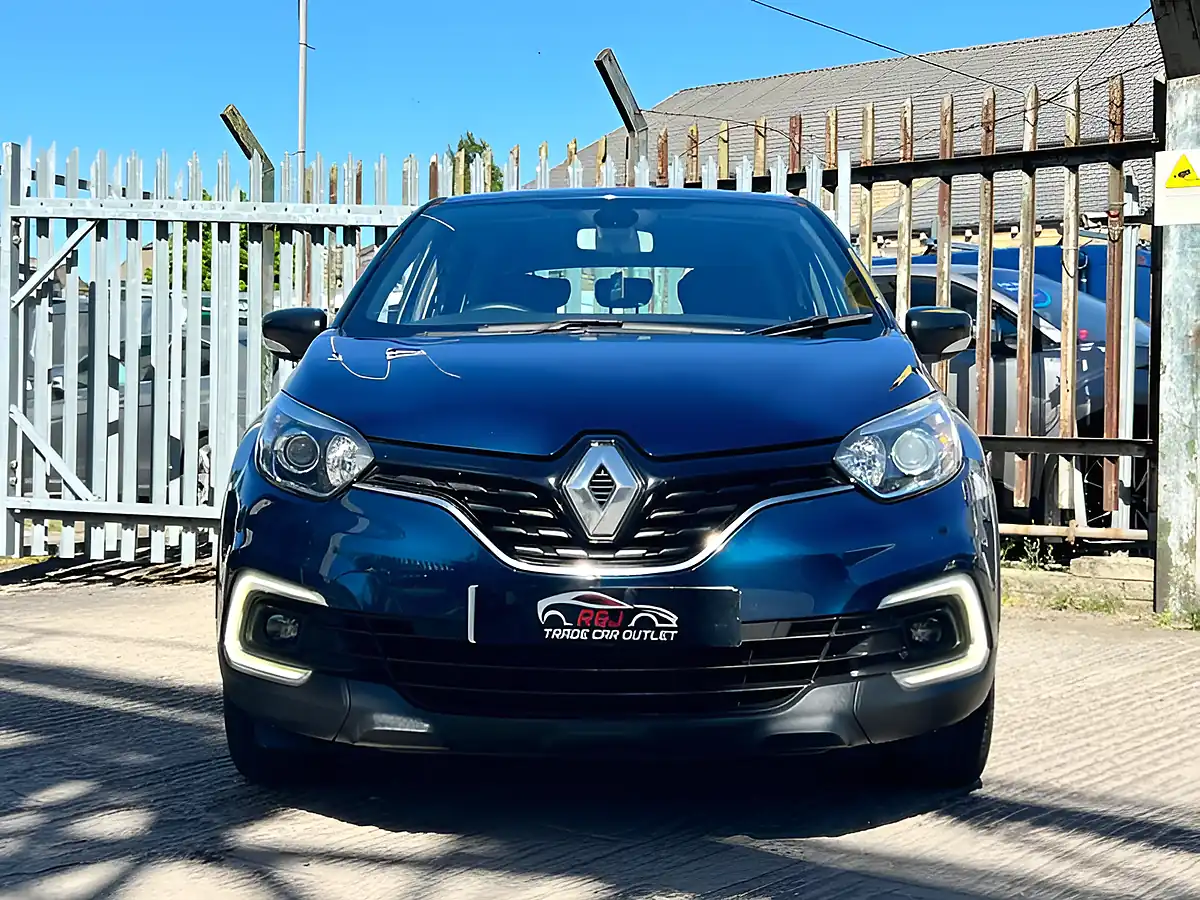 Used 2018 Renault Captur Dynamique Nav Blue - Interior and Exterior details 7
