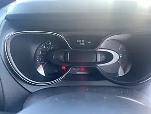 Used 2018 Renault Captur Dynamique Nav Grey - Interior and Exterior details 11