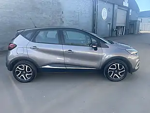 Used 2018 Renault Captur Dynamique Nav Grey - Interior and Exterior details 4