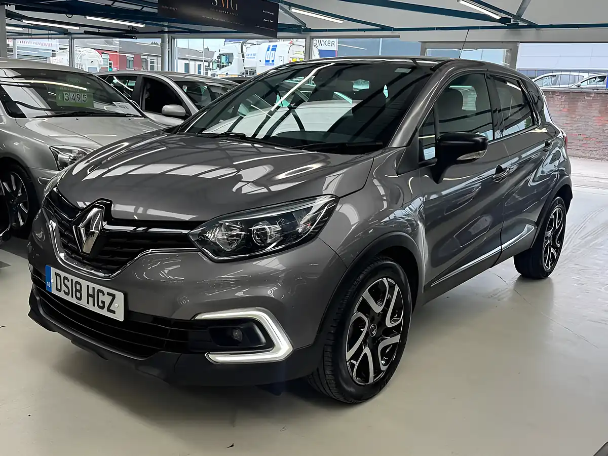 Used 2018 Renault Captur Dynamique Nav Grey - Interior and Exterior details 10