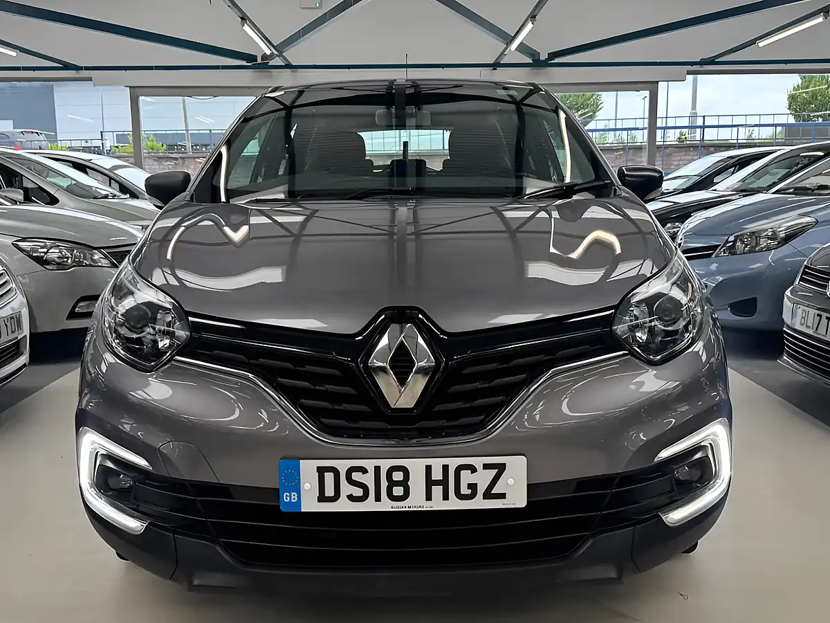 Used 2018 Renault Captur Dynamique Nav Grey - Interior and Exterior details 2