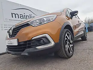 Used 2018 Renault Captur Dynamique Nav Orange - Interior and Exterior details 11