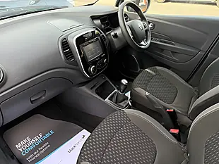 Used 2018 Renault Captur Dynamique Nav Silver - Interior and Exterior details 13