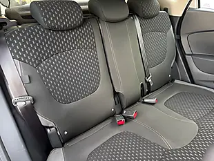 Used 2018 Renault Captur Dynamique Nav Silver - Interior and Exterior details 19