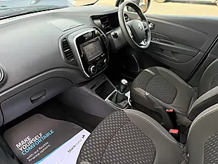 Used 2018 Renault Captur Dynamique Nav Silver - Interior and Exterior details 2