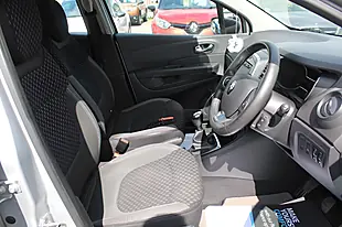Used 2018 Renault Captur Dynamique Nav Silver - Interior and Exterior details 10