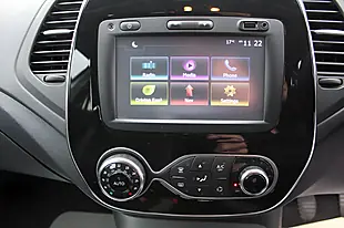 Used 2018 Renault Captur Dynamique Nav Silver - Interior and Exterior details 20