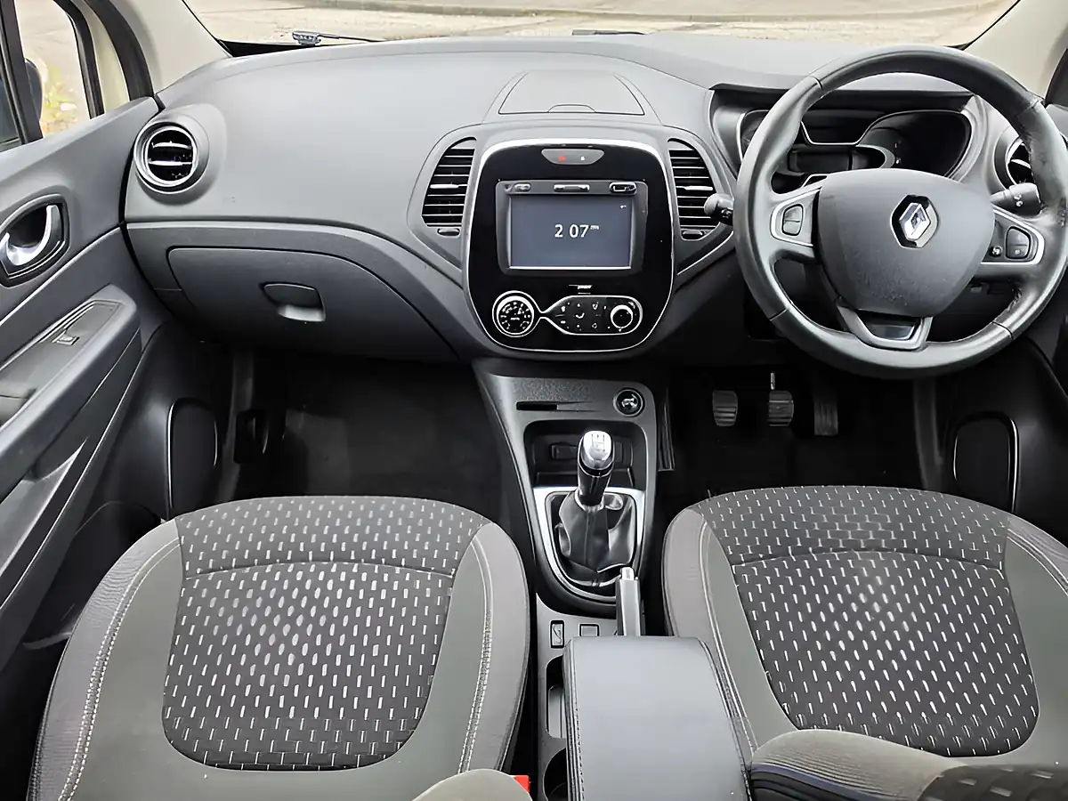 Used 2018 Renault Captur Dynamique S Nav Black/Cream - Interior and Exterior details 16