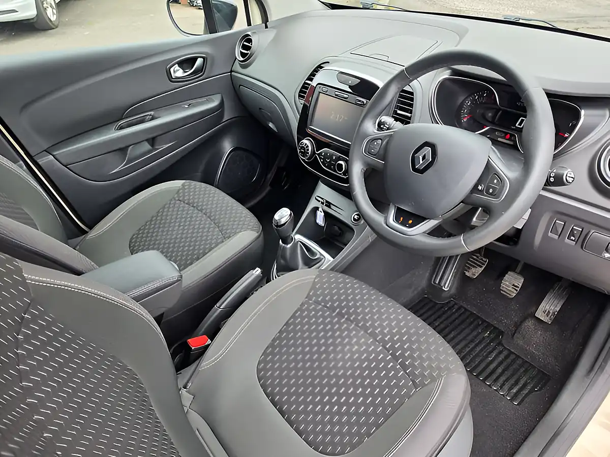 Used 2018 Renault Captur Dynamique S Nav Black/Cream - Interior and Exterior details 19