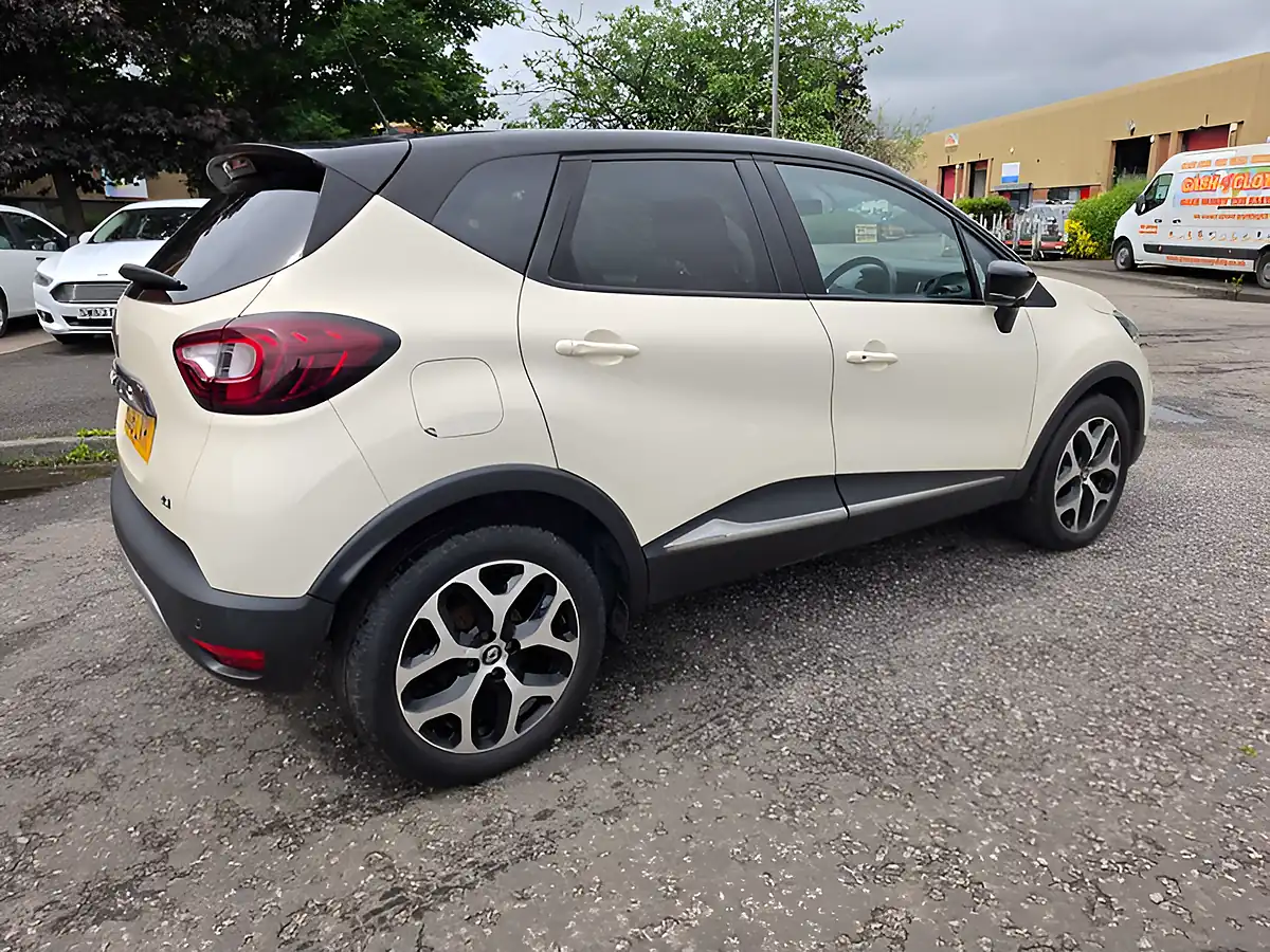 Used 2018 Renault Captur Dynamique S Nav Black/Cream - Interior and Exterior details 8