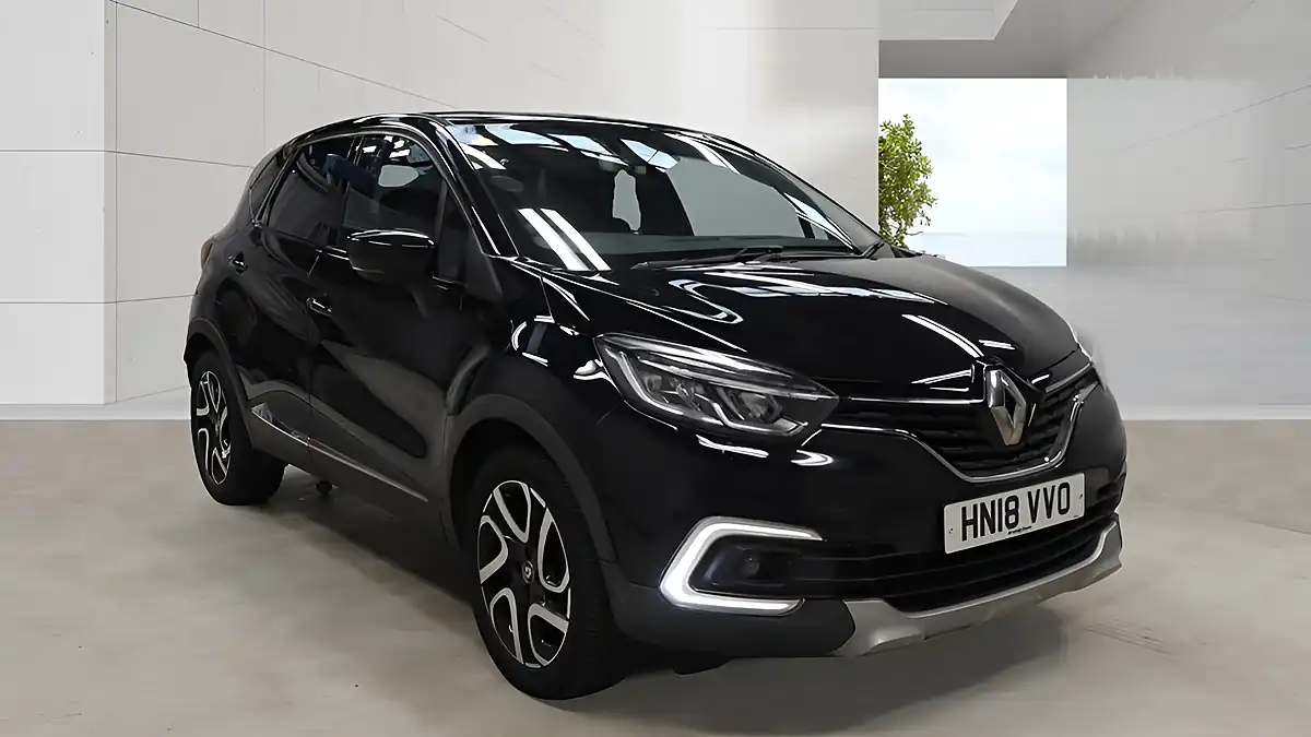 Used 2018 Renault Captur Dynamique S Nav Black - Interior and Exterior details 7