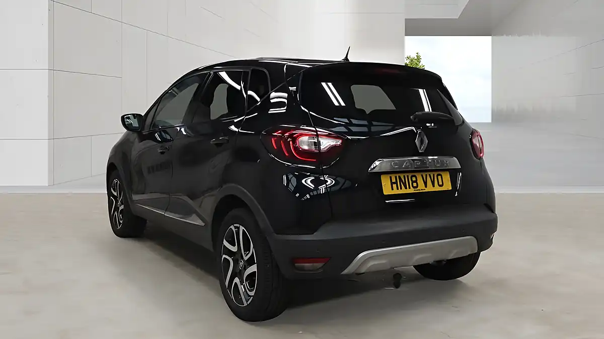 Used 2018 Renault Captur Dynamique S Nav Black - Interior and Exterior details 9