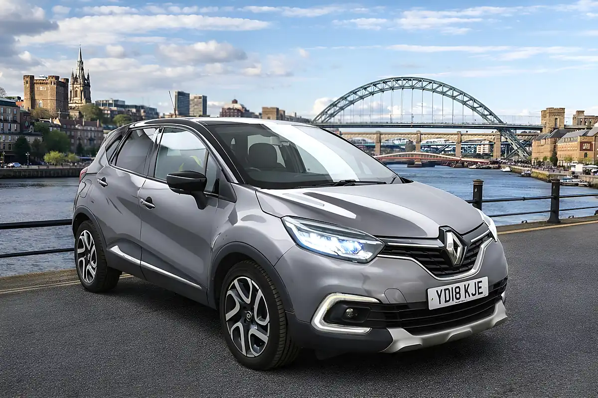 Used 2018 Renault Captur Dynamique S Nav Grey - Front View