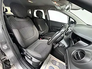 Used 2018 Renault Captur Dynamique S Nav Grey - Interior and Exterior details 11