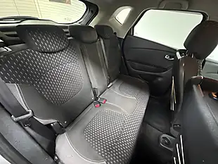 Used 2018 Renault Captur Dynamique S Nav Grey - Interior and Exterior details 13