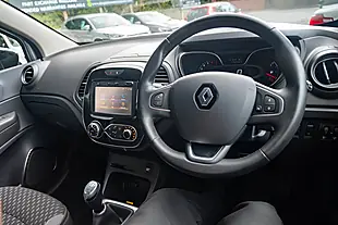 Used 2018 Renault Captur Dynamique S Nav Mercury Silver Metallic - Interior and Exterior details 14