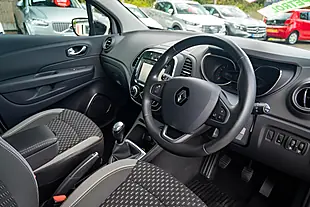 Used 2018 Renault Captur Dynamique S Nav Mercury Silver Metallic - Interior and Exterior details 2