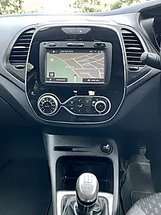 Used 2018 Renault Captur Dynamique S Nav Silver - Interior and Exterior details 13
