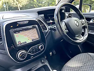 Used 2018 Renault Captur Dynamique S Nav Silver - Interior and Exterior details 15