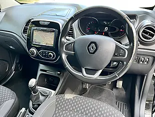 Used 2018 Renault Captur Dynamique S Nav Silver - Interior and Exterior details 17