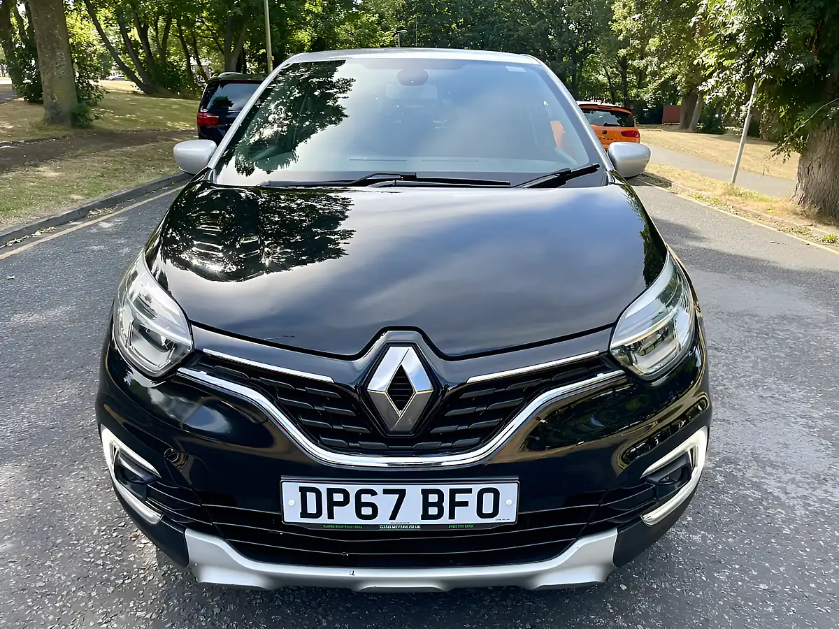 Used 2018 Renault Captur Dynamique S Nav Silver - Interior and Exterior details 2