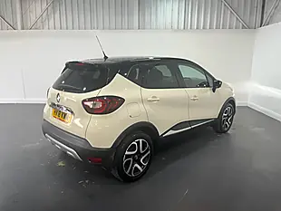 Used 2018 Renault Captur Dynamique S Nav White - Interior and Exterior details 4